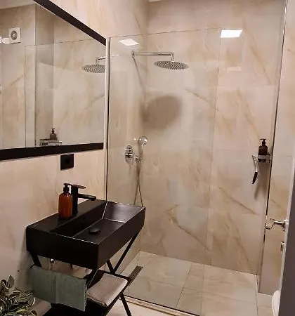 Mare Apartment, Close To The